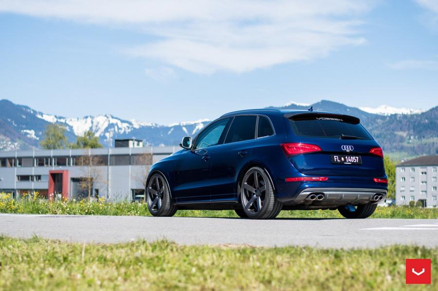  Audi SQ5 on Vossen Wheels (CV3R) 2017 года  (фото 23 из 33)